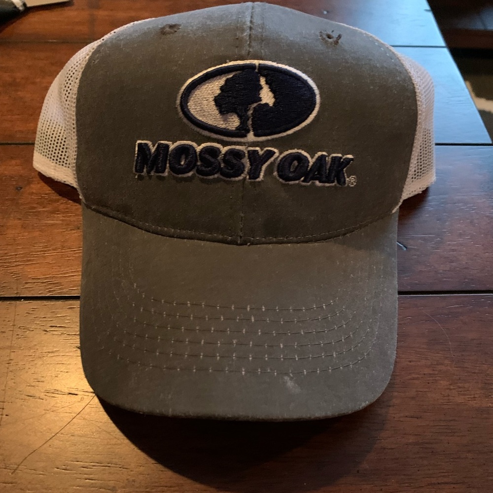 Mossy Oak Adjustable Baseball Cap. New with tags.